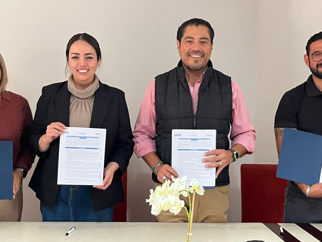 firma-convenio-unid1